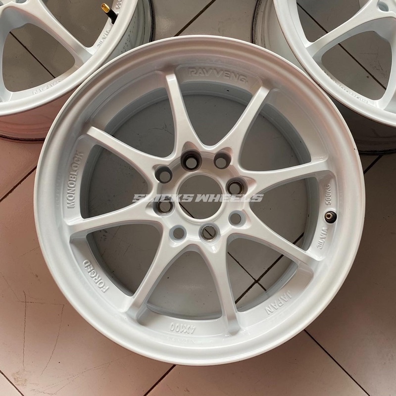 Volk Rays CE28 R15