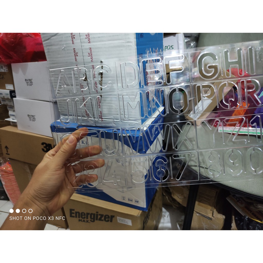

penggaris mal huruf butterfly ha 450 tinggi 4 cm lebar 3 cm per huruf nya