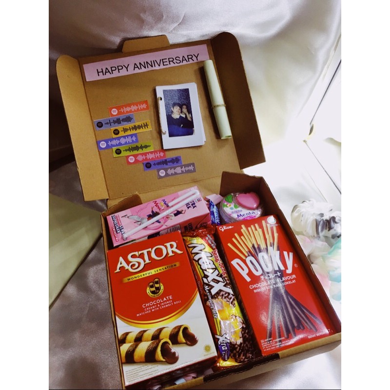 

GIFTBOXANNIVERSARY/KADOANNIVERSARY/HADIAHANNIVERSARY MURAH