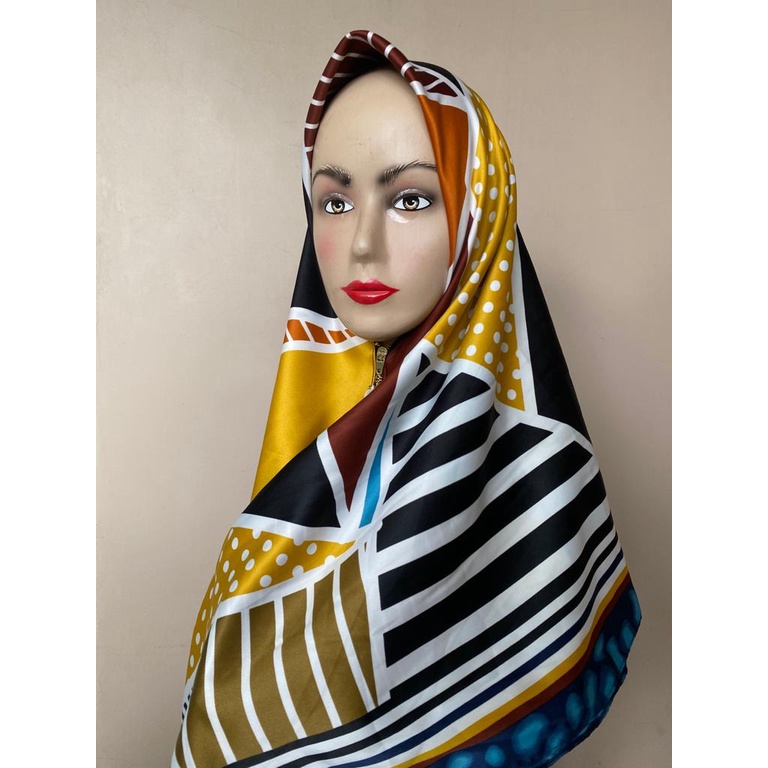 Hijab/jilbab Segi empat instan voal zipper /kerudung zipper /Kerudung zipper Resleting /Kerudung Segi empat Resleting /Kerudung zipper instan /Kerudung Zipper segi empat Premium /Kerudung zipper Jumbo /Kerudung  zipper Syari /Kerudung motif palestina / /