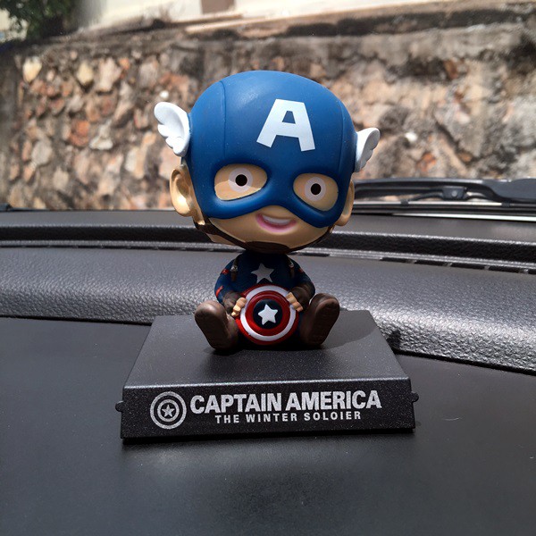 Boneka Figure Miniatur Pajangan Mobil Stand CAPTAIN AMERICA Goyang Kepala Shacking Head Toy