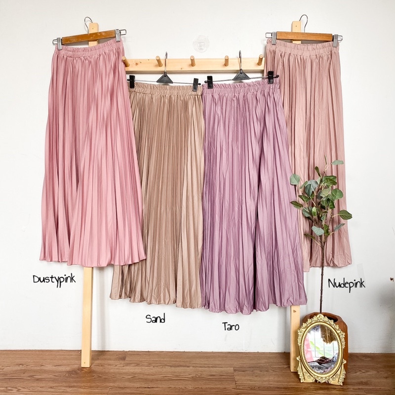 Winiest - rok plisket - rok wanita - bawahan wanita - pakaian wanita - rok panjang - fashion muslim