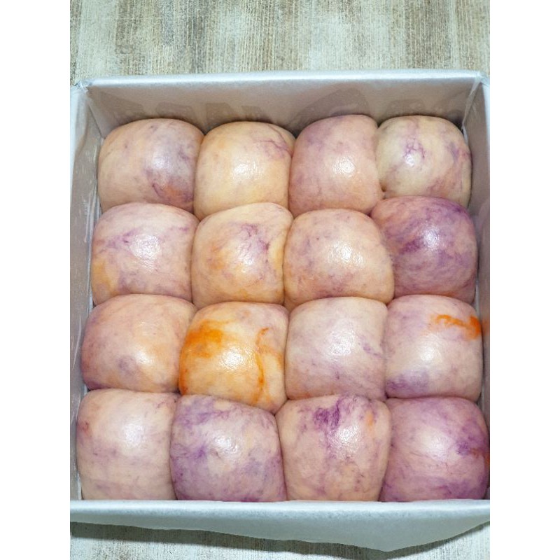 

TieDye Japanese Milk Bun / Bread / Buns / Roti Kasur Pertama Di Jakarta