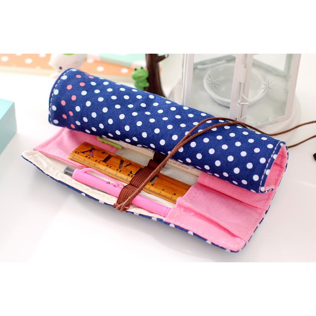 

Tempat pensil alat tulis polkadot Tempat alat tulis gulung polkadot Alat Tulis murah Tempat Pensil