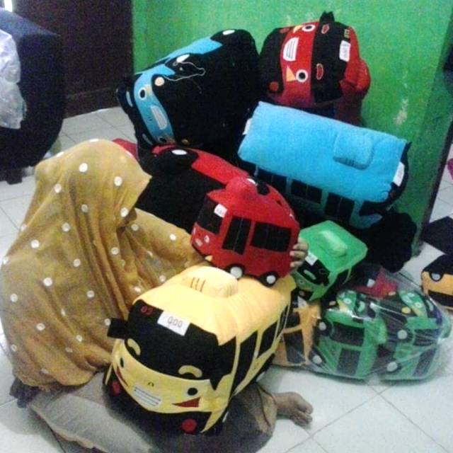 Boneka tayo the little bus