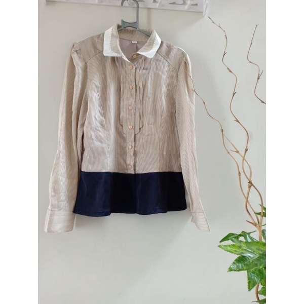 Preloved kemeja satin