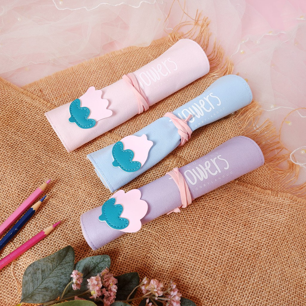 

PINKABULOUS Lovely Flower Roll Up Pencil Case / Tempat Alat Tulis / Tempat Pensil