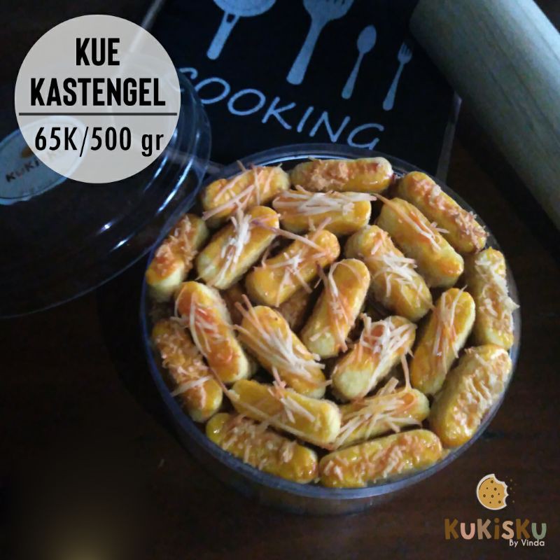 

Kue Kastengel (Pre-Order) 500 gr per toples Kukisku By Vinda