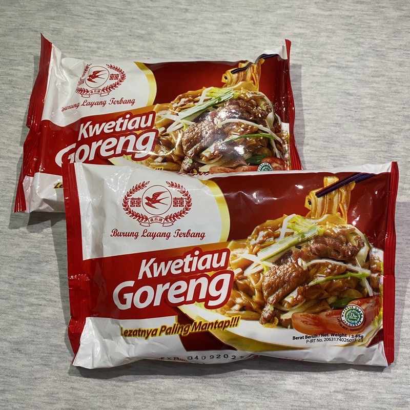 

KWETIAU / KWETIAW GORENG CAP BURUNG LAYANG TERBANG 85gr