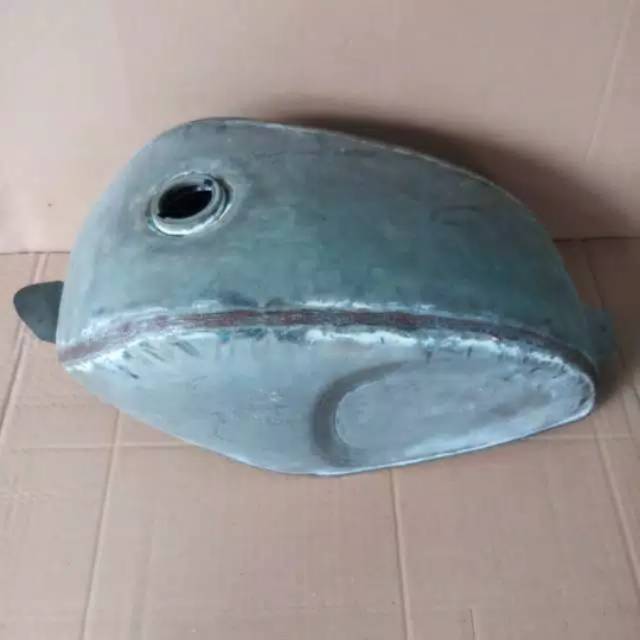 tangki japstyle vixion - tangki triumph - tangki japs - tangki japstyle - bratstyle - injection