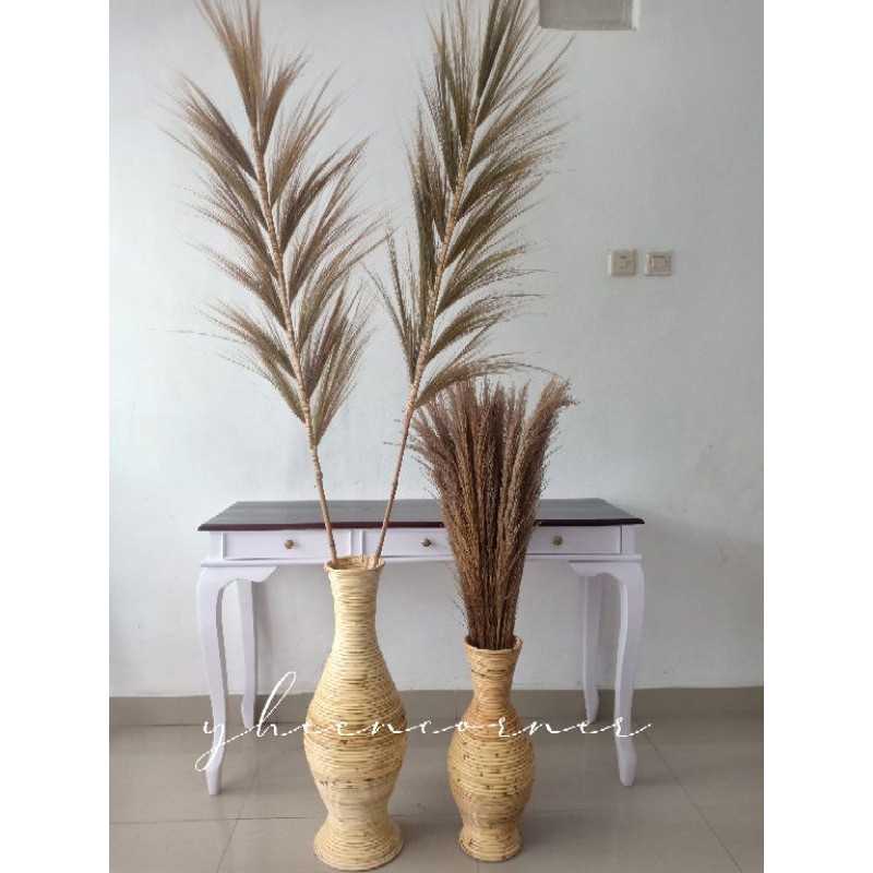 Pot Rotan Guci