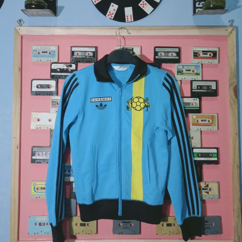 tracktop Adidas bahamas