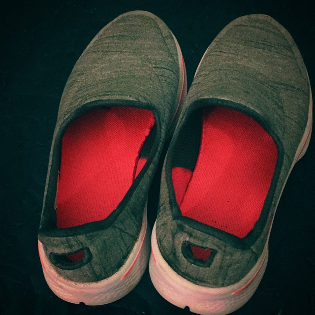 Preloved sepatu skecher ori =SOLD=