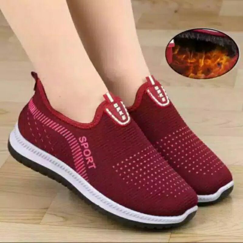 Sepatu Slip On Wanita|Sneakers Wanita Slip On Sports Shoes Cewek| Sepatu Sneakers Slip On Kanvas Wanita(ZHIRASTORE)