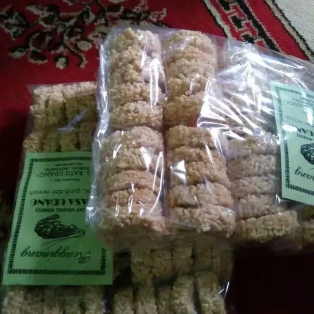 

Rengginang ratu udang sudah di goreng