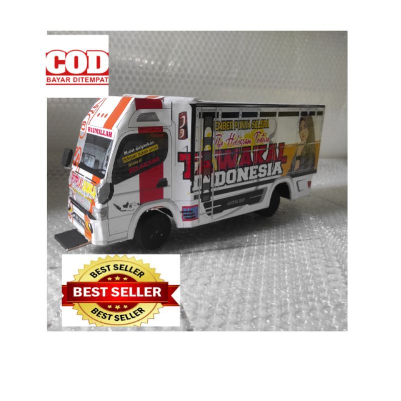 Miniatur truk oleng tawakal