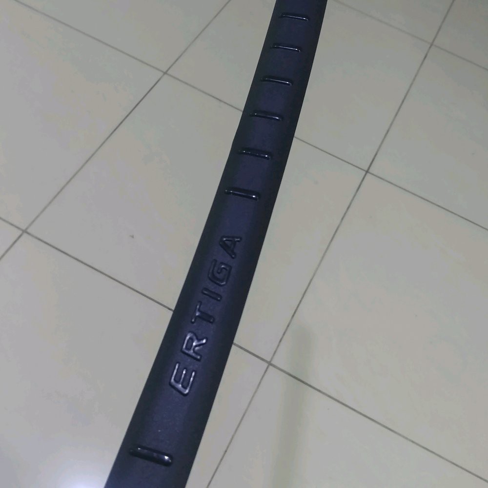 silplate sill plate belakang pintu bagasi suzuki all new ertiga 2018 2019 2020 2021 2022 plastik hitam abs