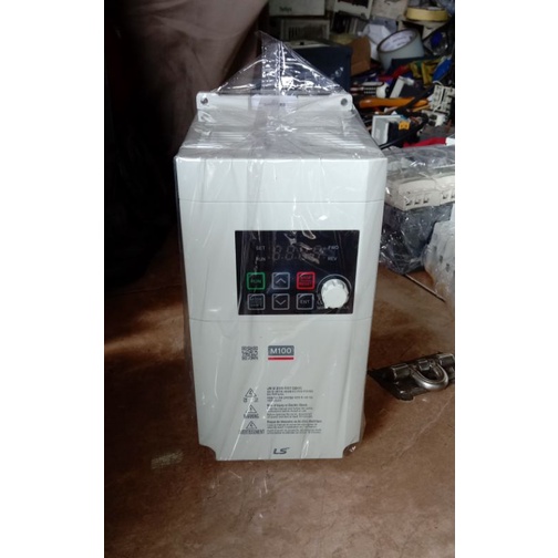 LS INVERTER LSLV0022M100-1E0FNS 200~240V 1Phase 4,5Kva