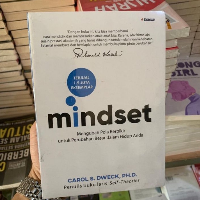 Jual Buku MINDSET Mengubah Pola Pikir - Carol S Dweck | Shopee Indonesia