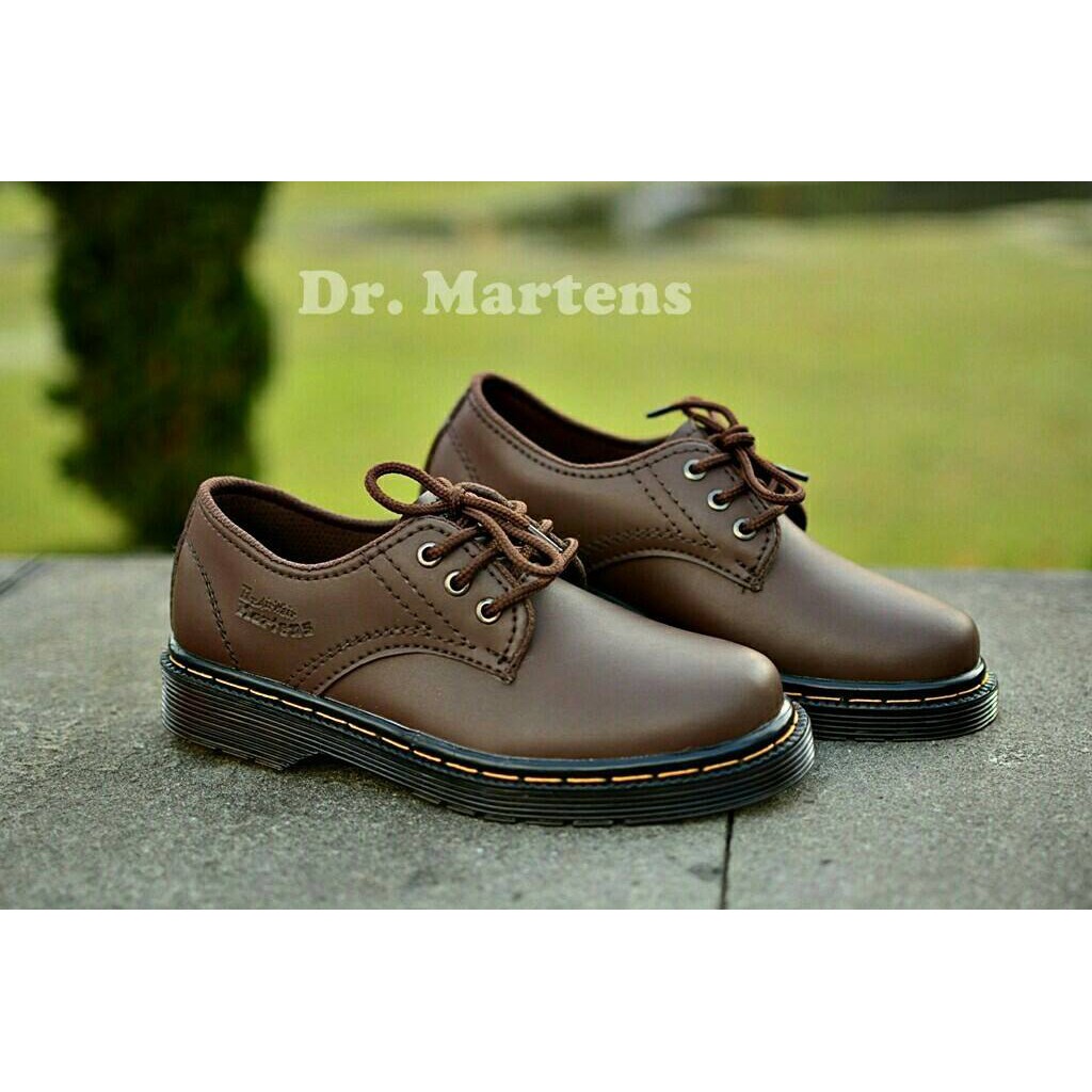 Sepatu Docmart Dr martens low boots pria