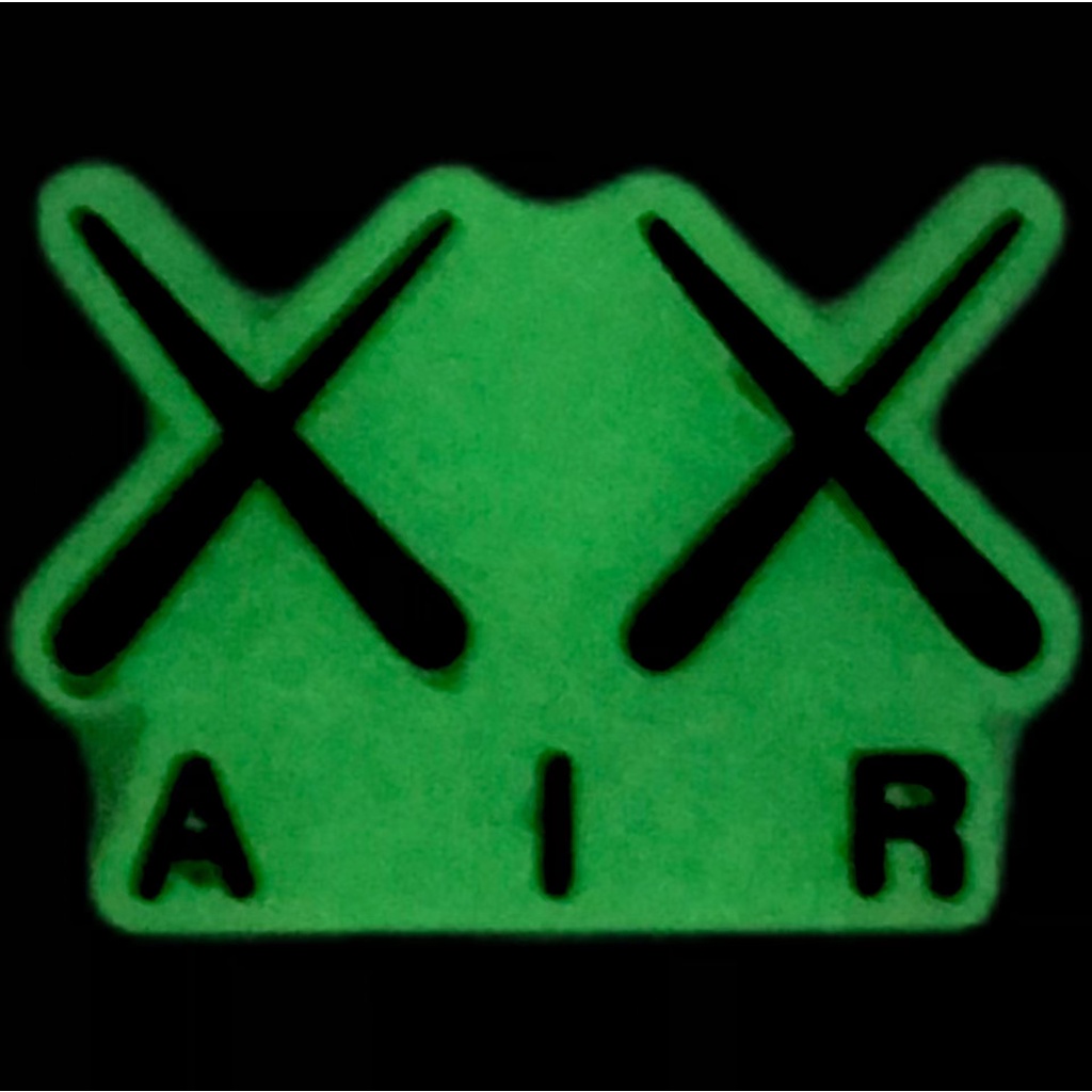 Charms Charms Gesper Sepatu Bentuk Bulan Sabit Bahan PVC Luminous Untuk Hadiah Anak