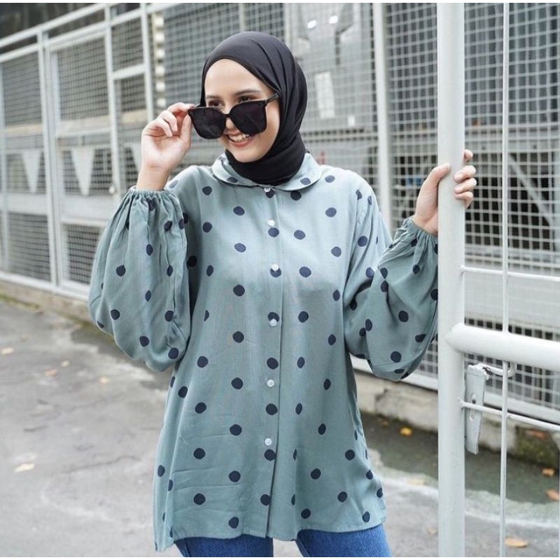Preloved Lilo Blouse Vanilla Hijab