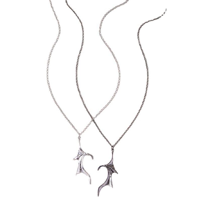 Fancyqube 2pcs / Set Kalung Hias Liontin Sayap Kelelawar Hati Gaya Punk Vintage Untuk Pasangan