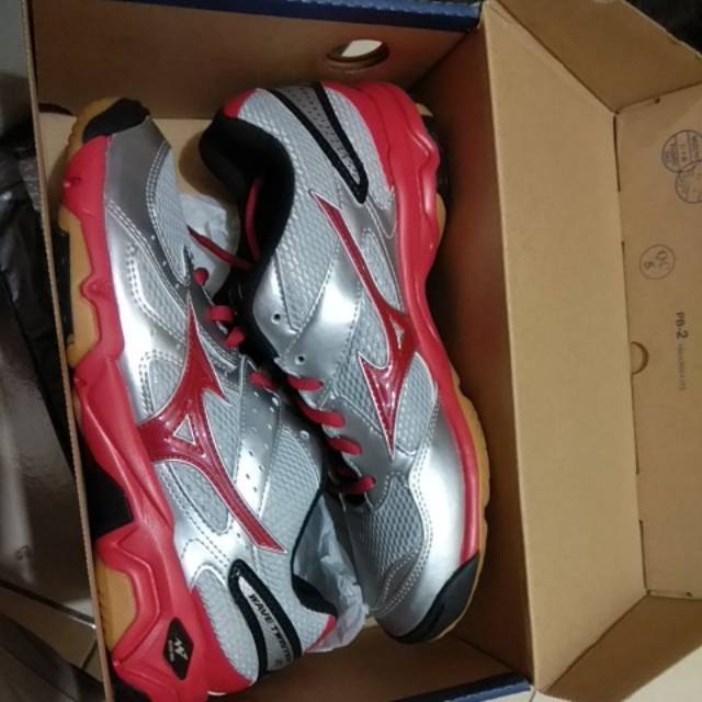 mizuno twister 2