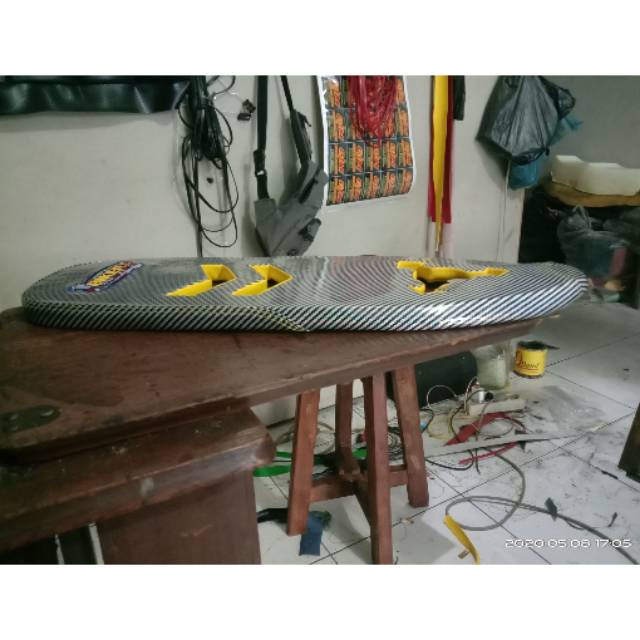 Jok slim tipis c70 karbon variasi lubang