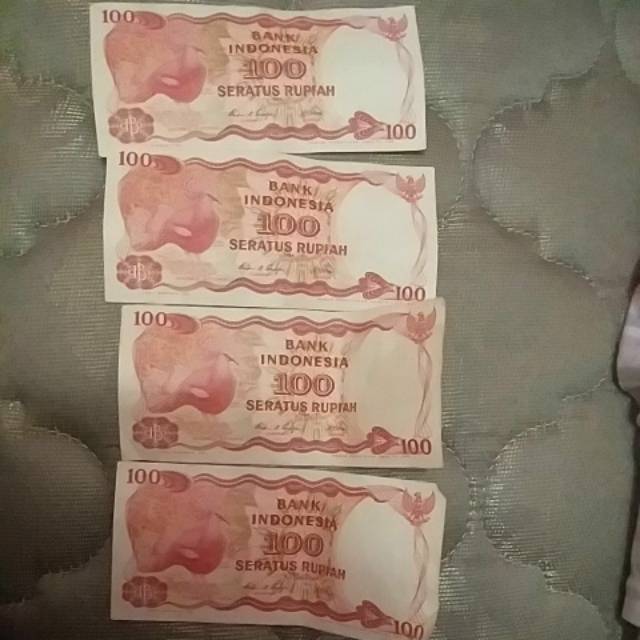 Uang lama 100RP tahun ( 1984 )