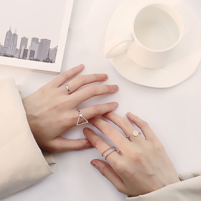 Set Cincin Model Terbuka Bahan Logam Bentuk Geometris Dapat Disesuaikan Untuk Wanita