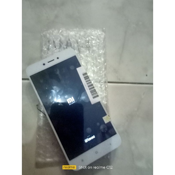 XIAOMI REDMI 5A MINUS LCD , DITEST LCD ADA AKUN MI