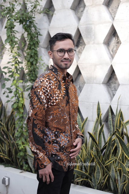 Sidamuliya Batik Kemeja Pria Slimfit Premium Adyuta Lengan Panjang