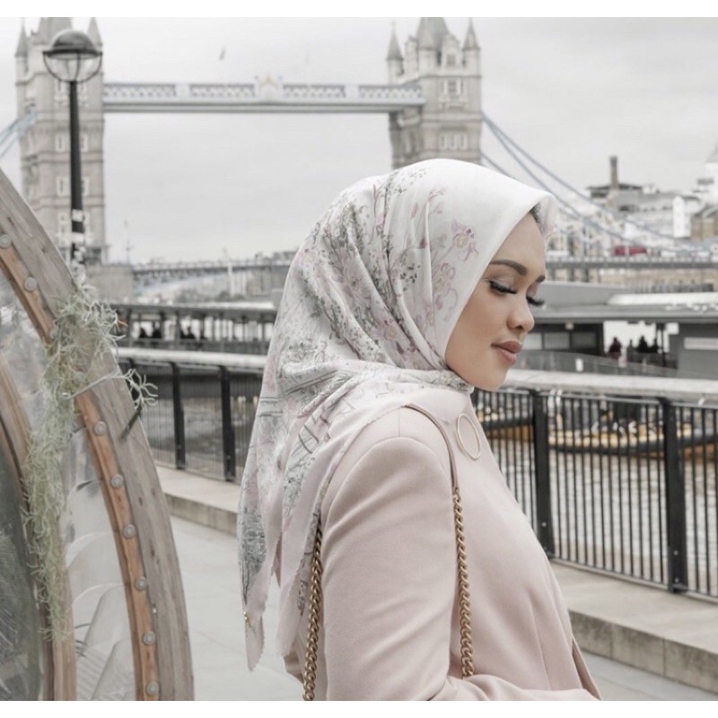 british series white as is item buttonscarves