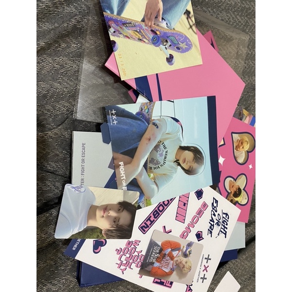 TXT ALBUM FIGHT FULLSET UNSEALED PC YEONJUN STANDEE BEOMGYU PC OS KAI POSTCARD TAEHYUN AR CARD BEOMG