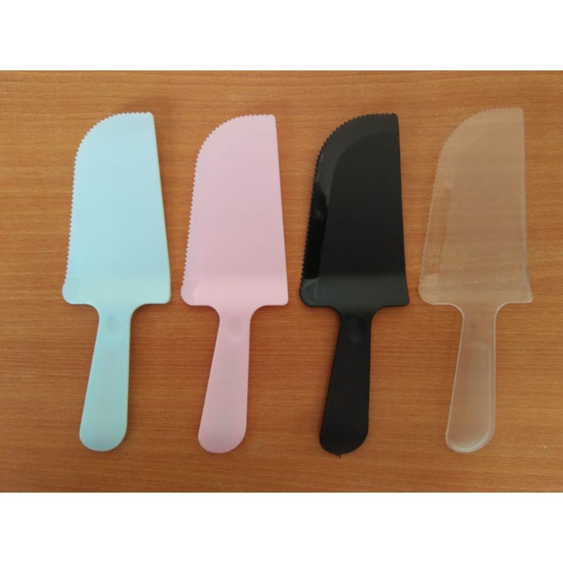 PISAU CAKE/PISAU KUE TART BAHAN PLASTIK TEBAL BERWARNA