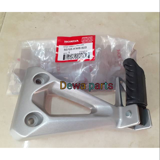 Foot step kiri revo absolute 50705KWB600.original ahm