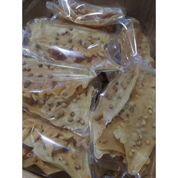 

peyek kacang kedelai