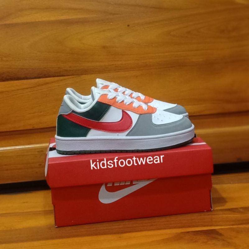 sepatu anak perempuan sepatu sekolah anak perempuan sepatu sneaker anak sepatu ketz anak sepatu jalan anak sepatu sport anak