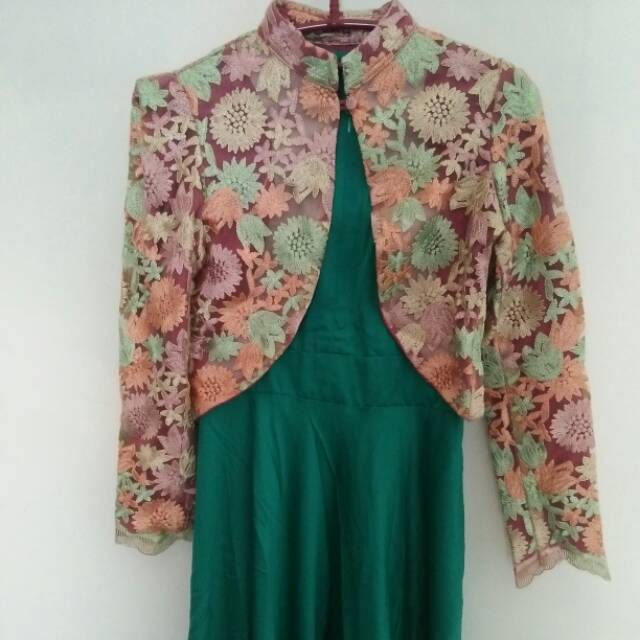 Preloved gamis Eric Summers