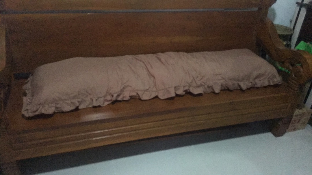 Bantal Poligami 50 X 180