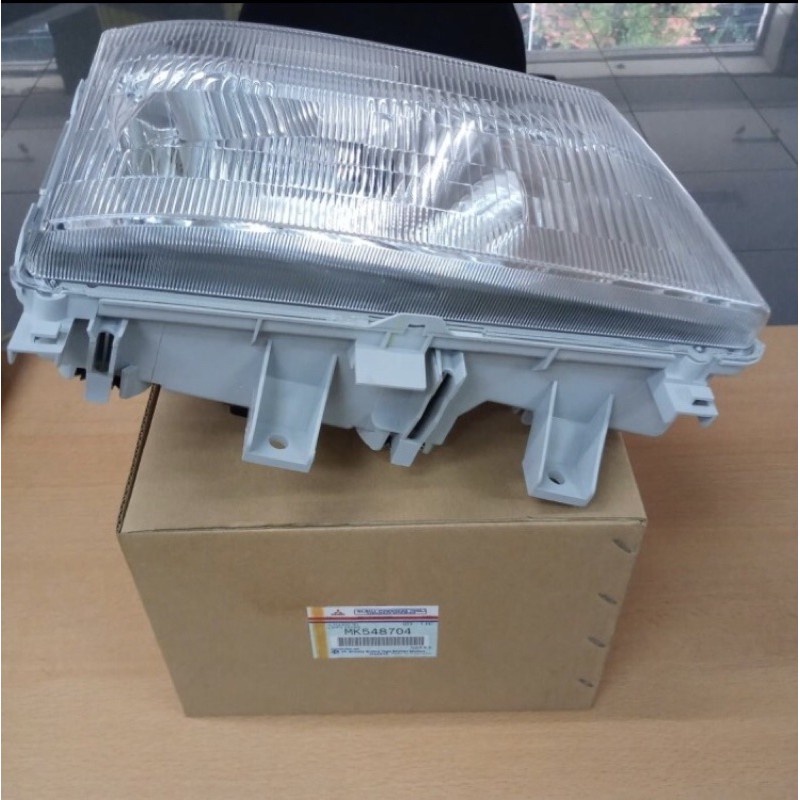 LAMPU BESAR KANAN COLT DIESEL CANTER - MK548704 ORIGINAL Lampu depan canter ori