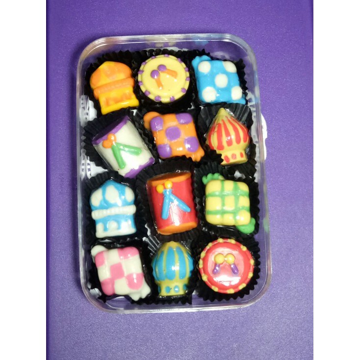 

Coklat Karakter Lebaran