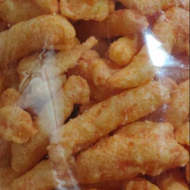 

Snack twiscorn rasa pedas balado