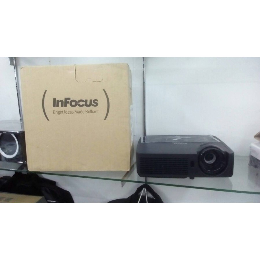 Proyektor Projector infocus in-114 XGA 2700 Lumens