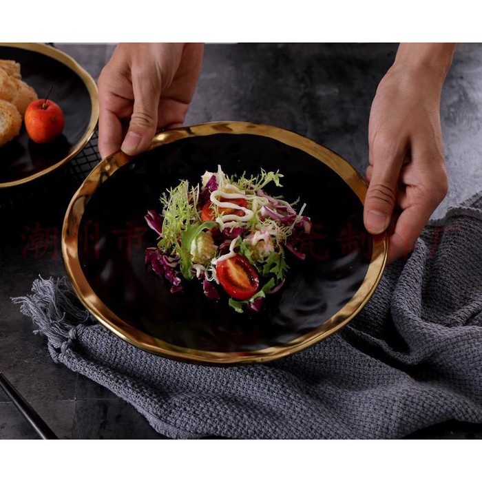 10" PIRING MAKAN BERLIN KERAMIK HITAM DAN PUTIH MOTIF GELOMBANG - Hitam