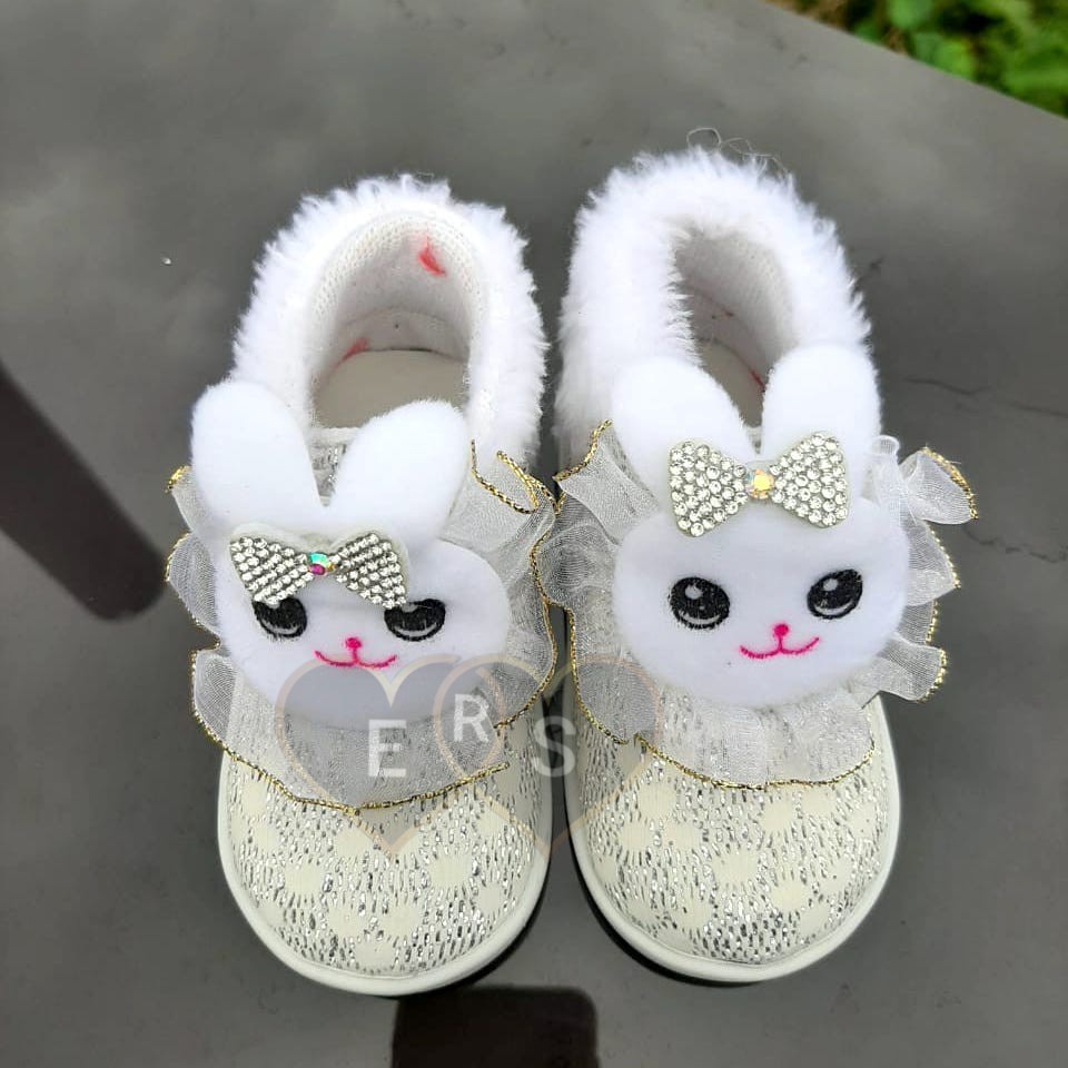 TOKOERS SNP06 Sepatu Pesta Anak Perempuan Bunyi Cit Cit Umur 1 - 6 tahun / Sepatu Boot Boneka Kelinci