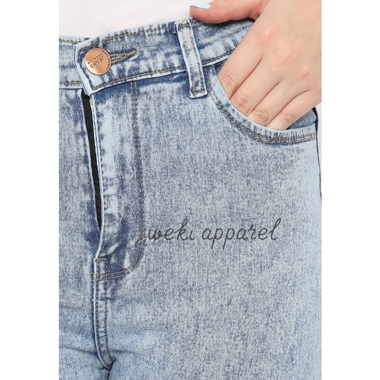 Weki Celana Cutbray Wanita Jeans Highwaist Snow Acid