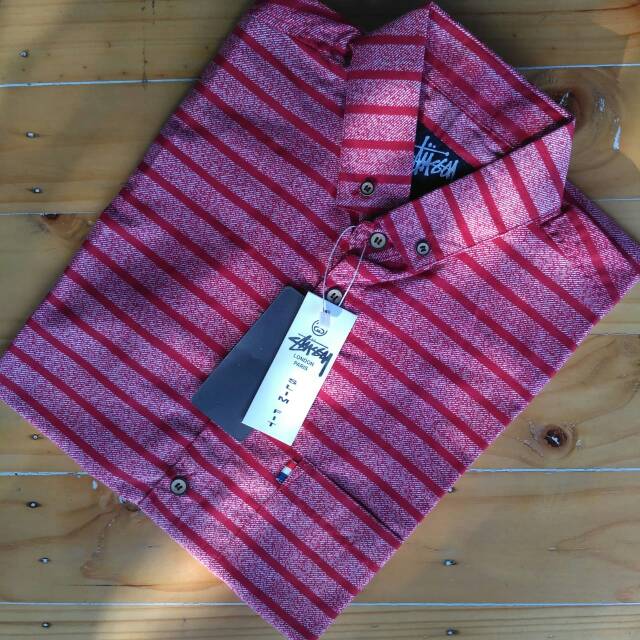 Kemeja surfing Stussy