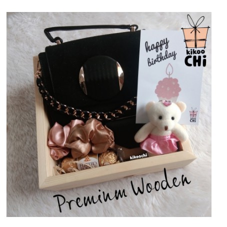 

Premium Gift Box - Kado Ulang Tahun Lamaran Hadiah Pacar Istri Wanita - Hampers Anniversary - Hampers Tas Wanita